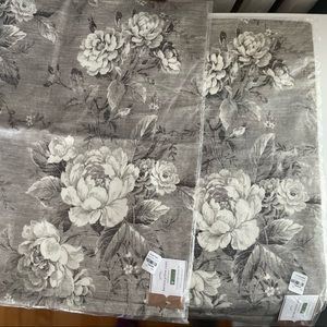 ❤️ 2 PB Karima 22”sq. Pillow Covers